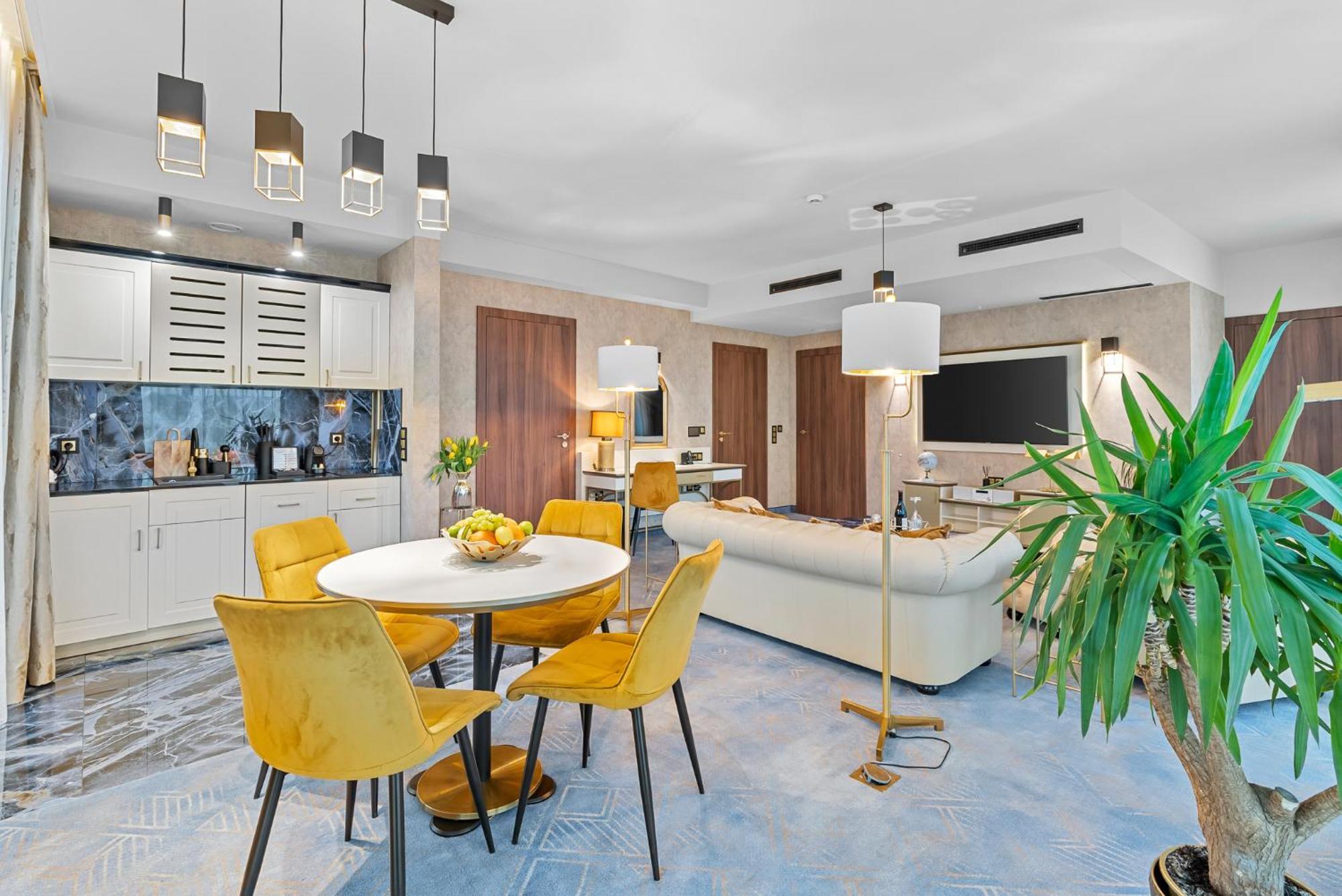 Hotel Diament Plaza Katowice Bagian luar foto