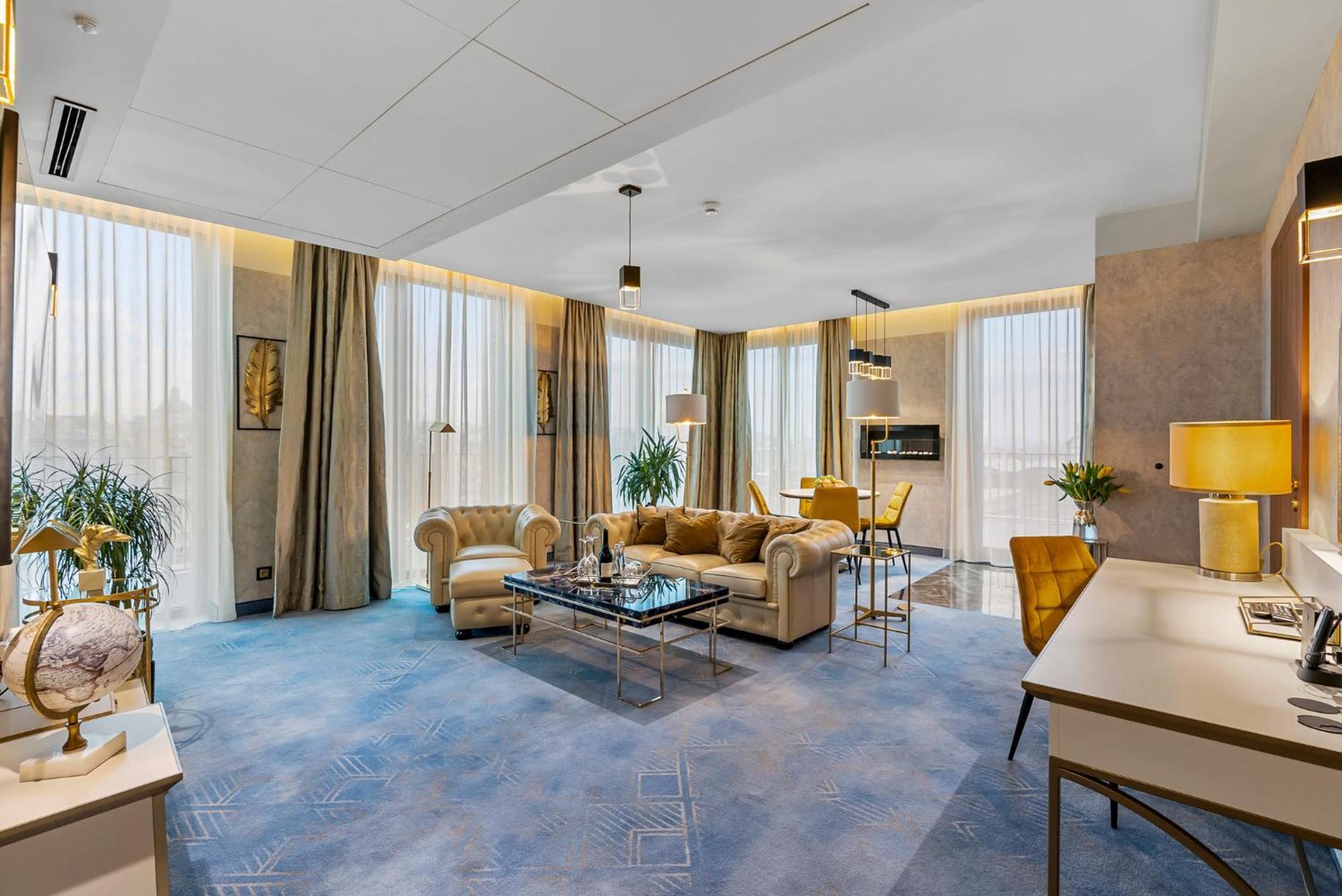 Hotel Diament Plaza Katowice Bagian luar foto